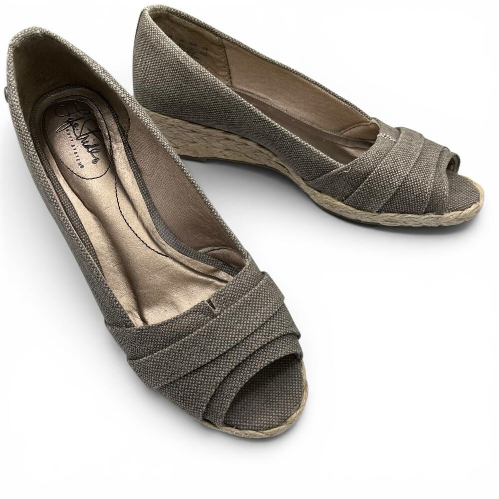 LifeStride Taupe Fabric Upper Espadrille 6.5 Wedge Natural Rope Peep Toe